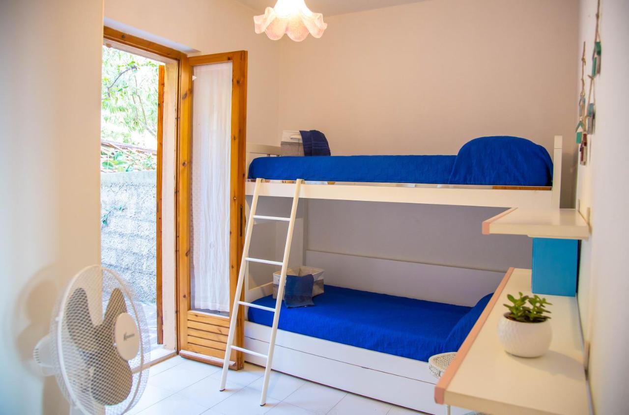 Casa Ariel Per 4, A Pochi Passi Dalla Spiaggia Iun R0963 칼라고노네 외부 사진