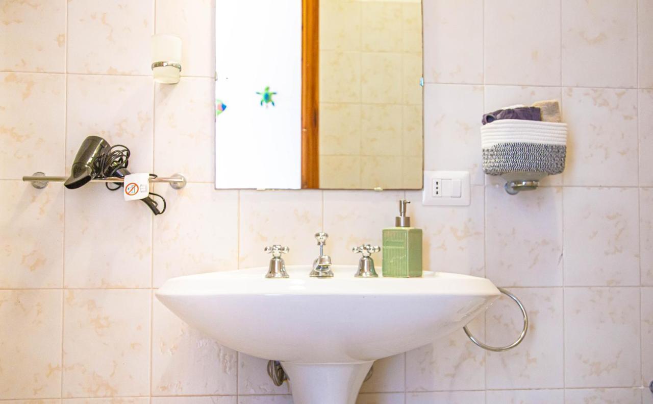 Casa Ariel Per 4, A Pochi Passi Dalla Spiaggia Iun R0963 칼라고노네 외부 사진